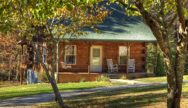 Weekend hiking trips at Fall Creek Falls & surrounding State Parks.