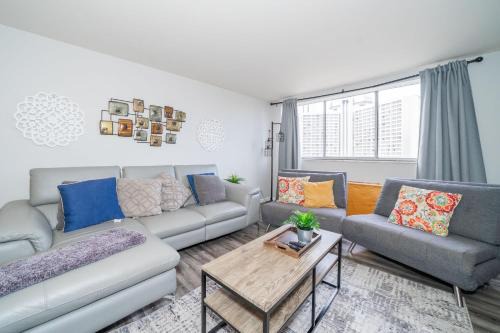 Welcoming Barn, 2 BEDROOM & 1 Bath & Parking