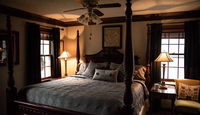 Williamsburg Sampler B & B