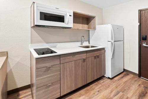 WoodSpring Suites Greenville Airport