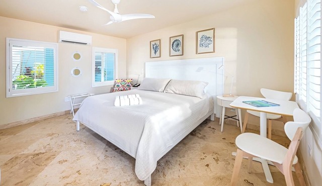 Your Ideal Home Base for Every Adventure! Outdoor Pool, Pets Are Welcome!