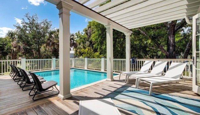 Your Own Island Resort | Pool, Hot Tub, Ping Pong & Card Room