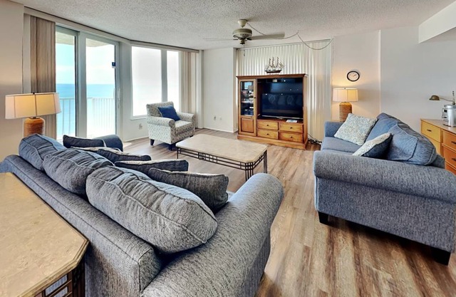 124 m² Condo ∙ 3 bedrooms ∙ 9 guests