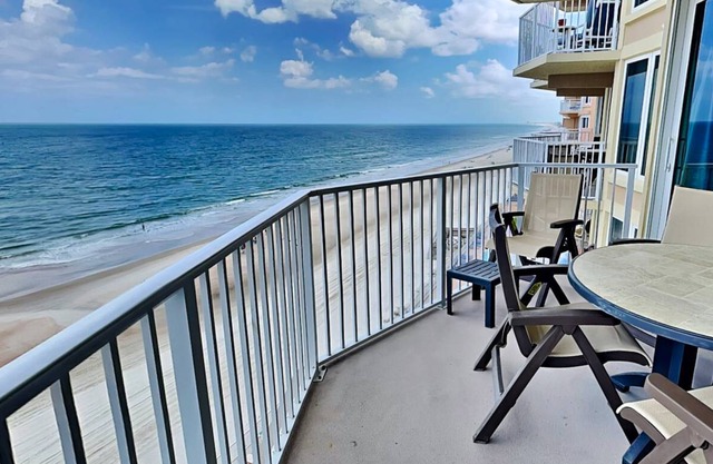 124 m² Condo ∙ 2 bedrooms ∙ 8 guests