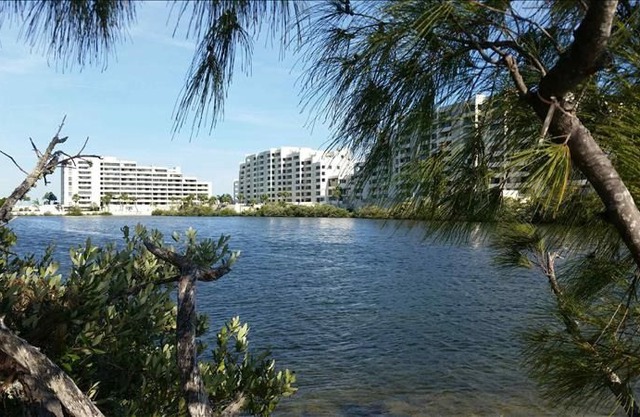 2/2 Gulf Island Beach and Tennis Club, unit 1-305