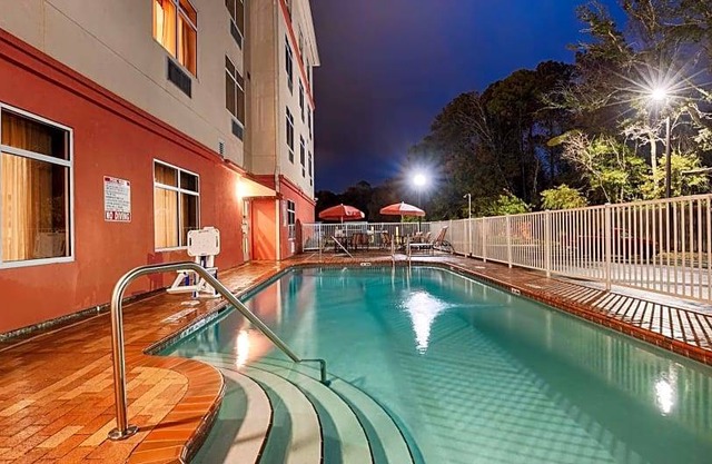 2-Star Hotel ∙ Best Western Plus Cecil Field Inn & Suites
