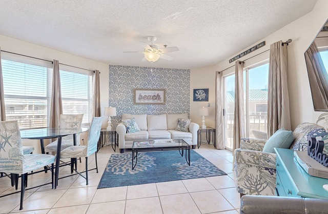 2nd Floor coastal condo, Steps to the gulf, Quick drive to entertainment