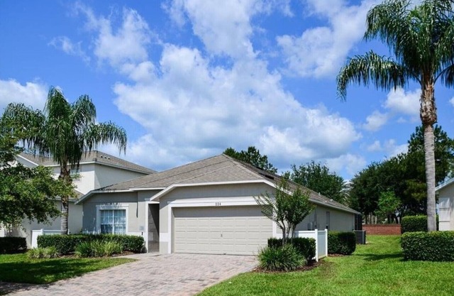4 bed pool home, 2 king suites, west-facing pool, games room, Disney 11 miles!