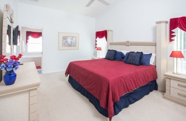 4 bedroom accommodation in Clermont