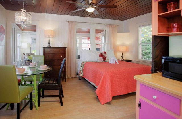 4 - Seahorse Cottages