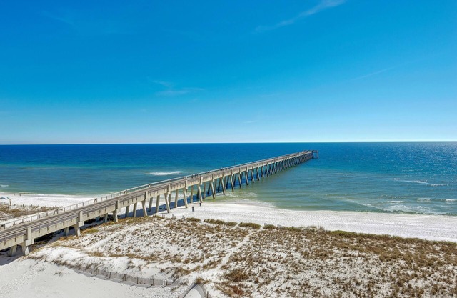 4th Floor Condo Gulf Front, Pool, Grill, Large Balcony