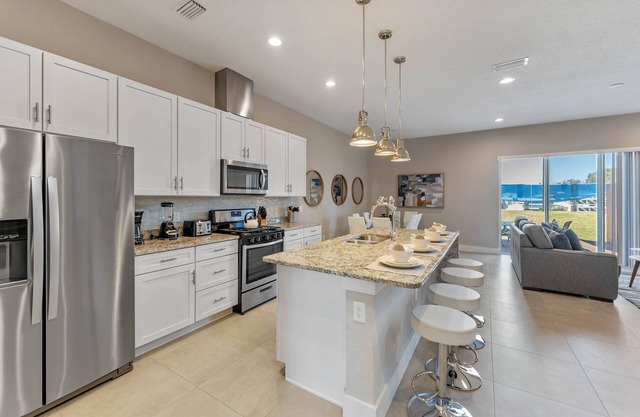 5 Bedrooms/5 Bathrooms Summerville Resort (7569 SD)
