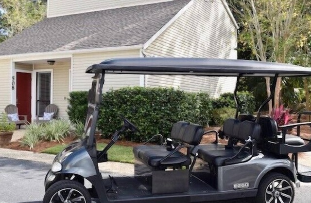 6 Seat Golfcart ~ Outdoor Space ~ Open Living Area ~ Family Friendly