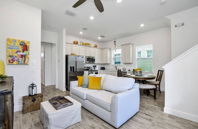 8004 Sandy Toes Way