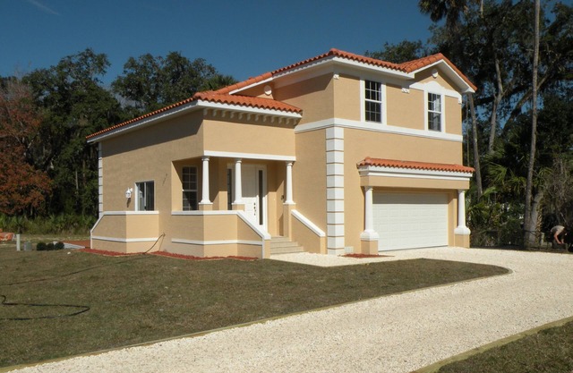 90 yrds to water! BBQ, Com. Pool, Pet friendly, Families welcome!