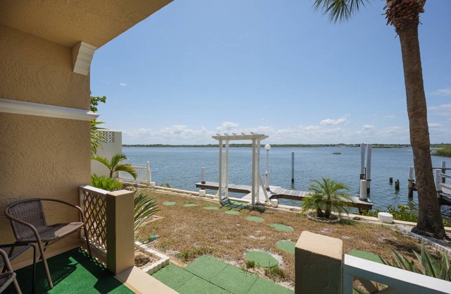 93 m² Condo ∙ 2 bedrooms ∙ 6 guests