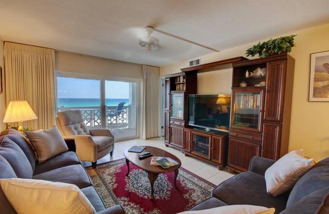 97 m² Condo ∙ 2 bedrooms ∙ 6 guests