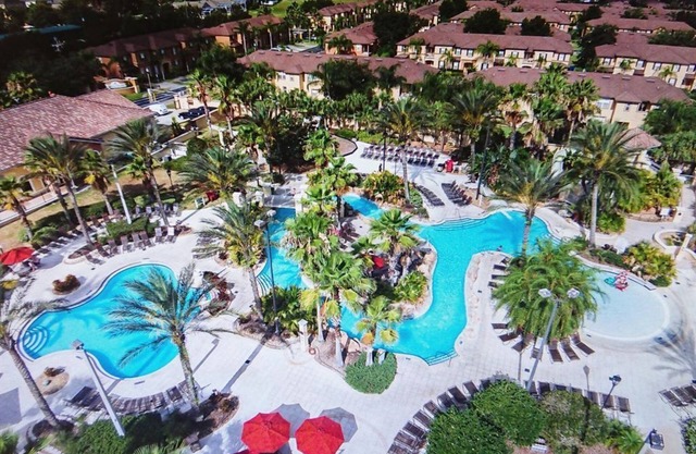 Amazing 4BR Close to Disney @ Regal Palms Resort