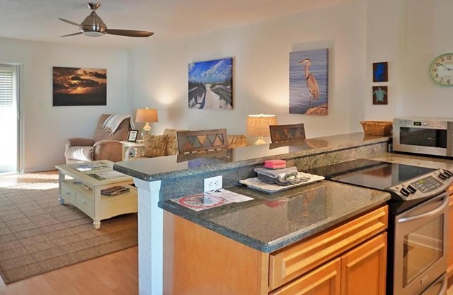 Beach Club Condos by TechTravel