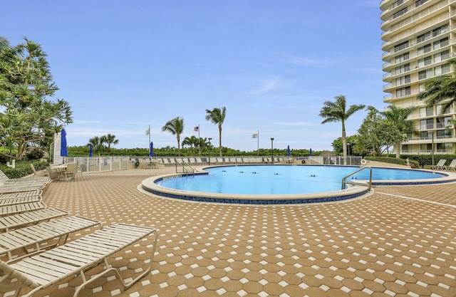 Beachfront two bedroom condominium with spectacular views