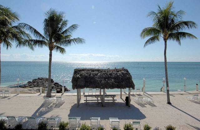 Beachside Colony Beach 