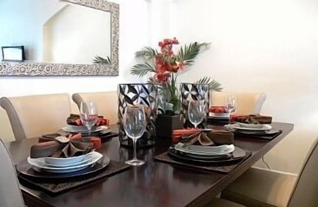 Beautiful 4 Bedroom 3 Bathroom pool and spa Villa In Secure Gated Community