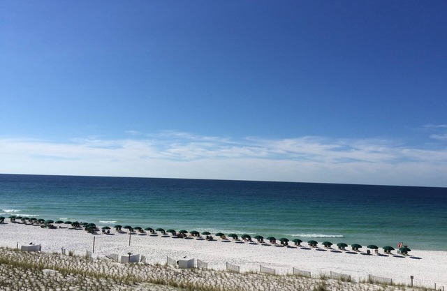 Beautiful Beach Front Condo, Double Balcony, End Unit #403