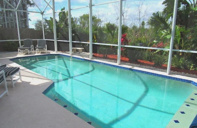 Beautiful Family villa with own pool near Disney. FREE BBQ grill