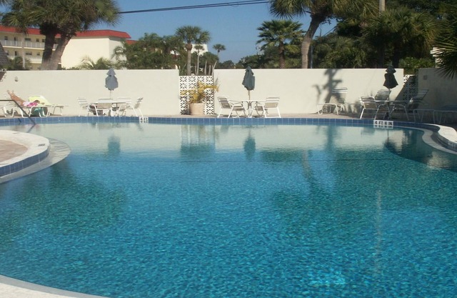 Beautifully Updated Villa Directly on Crescent Beach