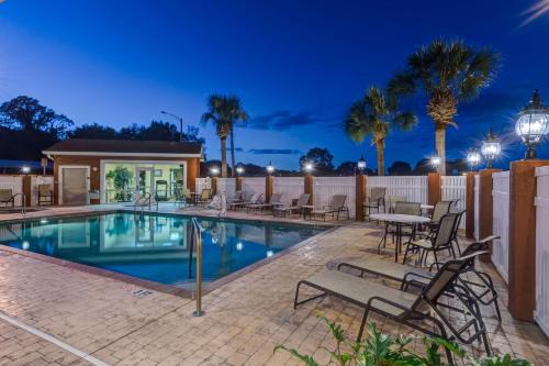 Heritage Inn 