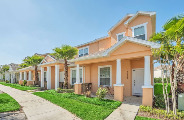 Brand New 3 bed Modern Town Home On a Luxury Development Close to Disney