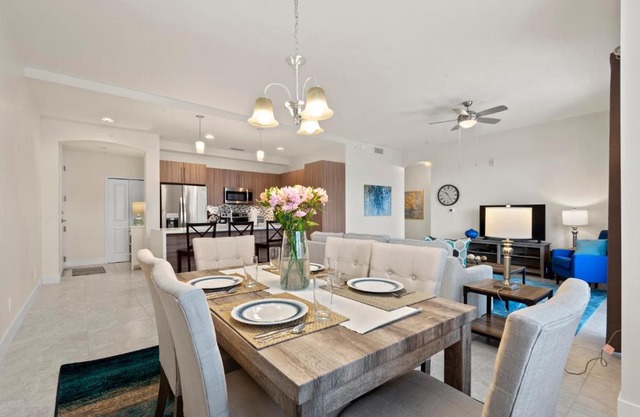 Brand New, 3 Bedrooms, 4 Miles From Famous Beaches
