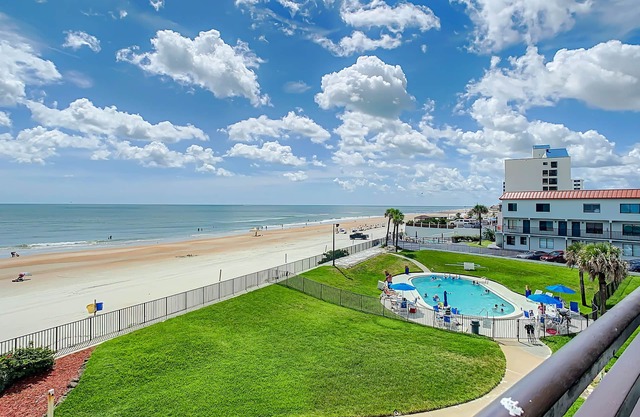 Breathtaking oceanfront views! Balcony! Private Pool, Beach Access, Daytona!