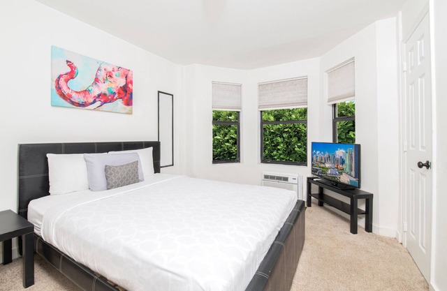 Bright and Beautiful Apt in the Heart of Miami! #3