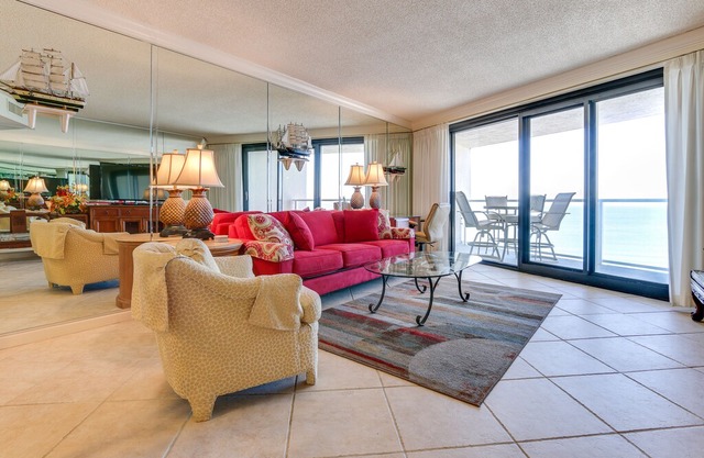 Budget-friendly, beautiful, clean condo with gulf views and a private balcony