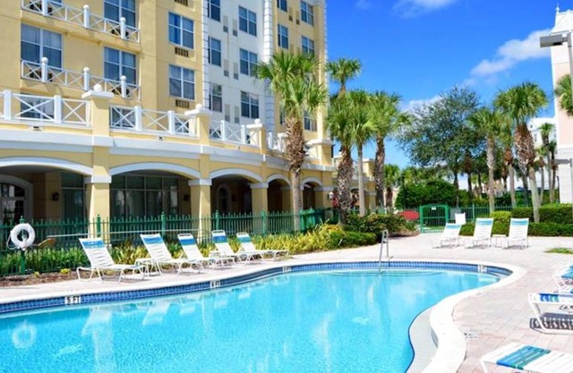 Calypso Cay Vacation Villas 2BR Suite, SUNDAY Check-In