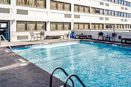 Comfort Inn Downtown Charleston