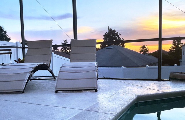 Cozy 4-bedroom/ swimming pool home near Disney/ Davenport/ Four Corners