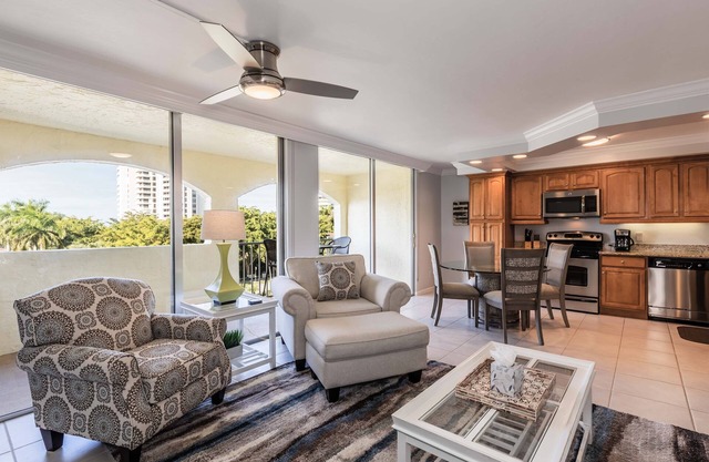 Cozy Condo with Gulf Peek – Steps from the Beach & Across from JW Marriott!