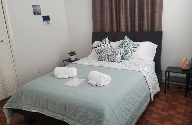 Cozy Home in Hollywood FL - Near Beach, Dowtown, FLL Airport