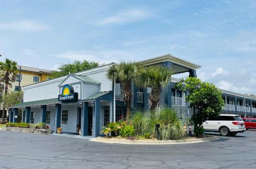 Days Inn 