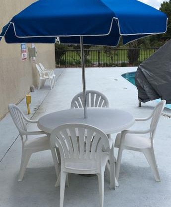Days Inn by Wyndham Lake City I 10