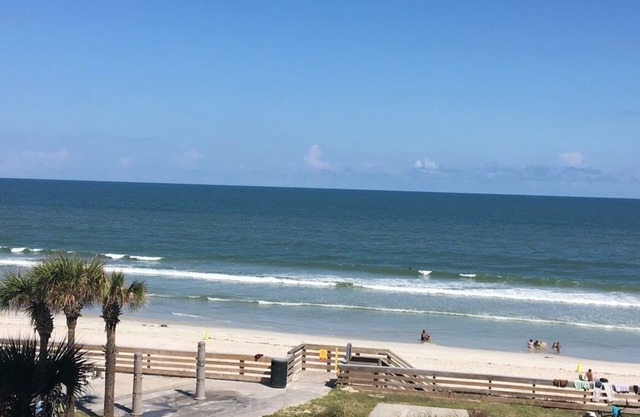 Daytona Beach Ocean Front Harbour Beach Resort 1 Bedroom 1 Bath Ocean View Condo