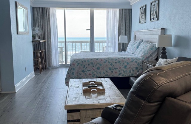 DBR True Oceanfront 3'rd Floor King Suite, private balcony, spectacular views!