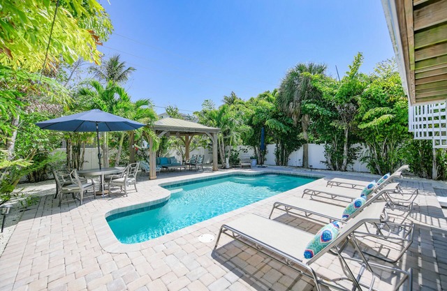 Decked Out – AMI Luxury Retreat w/Heated Pool In A Prime Island Location