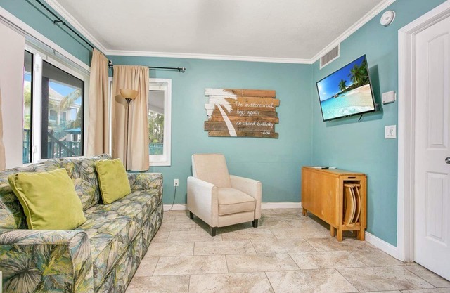 Double Queen Bed Unit