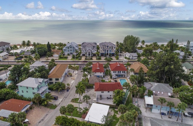 Estero Island Getaway - Palm Terrace 2G