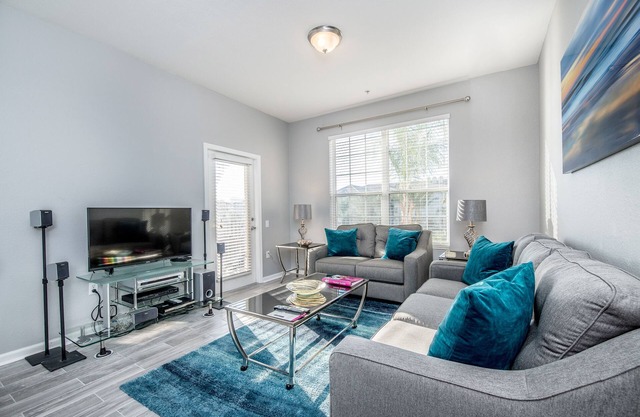 Experience Pure Relaxation and Luxury in this Vista Cay Condo