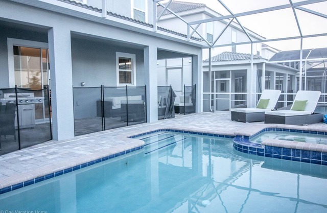 Exquisite 6BR Haven: Private Pool, Spa - Accommodates 14 - 1581
