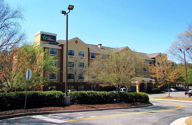 Extended Stay America Suites Atlanta Perimeter Crestline